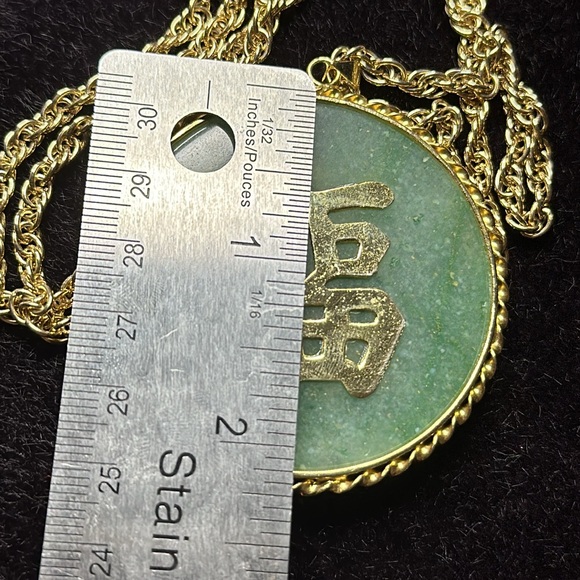 Vintage Genuine Large Jadeite Jade Pendant With Gold Frame & 3D Opals and Gems - Picture 10 of 14